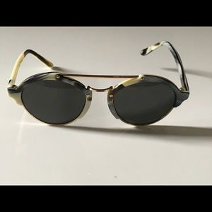 Illesteva sunglasses/ milan 2. Blue,white and gold